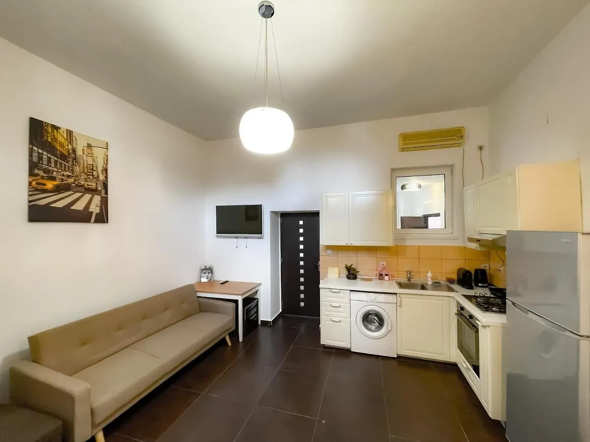Cool Flat With Hot Tub In The Old Town Apartment Bucharest