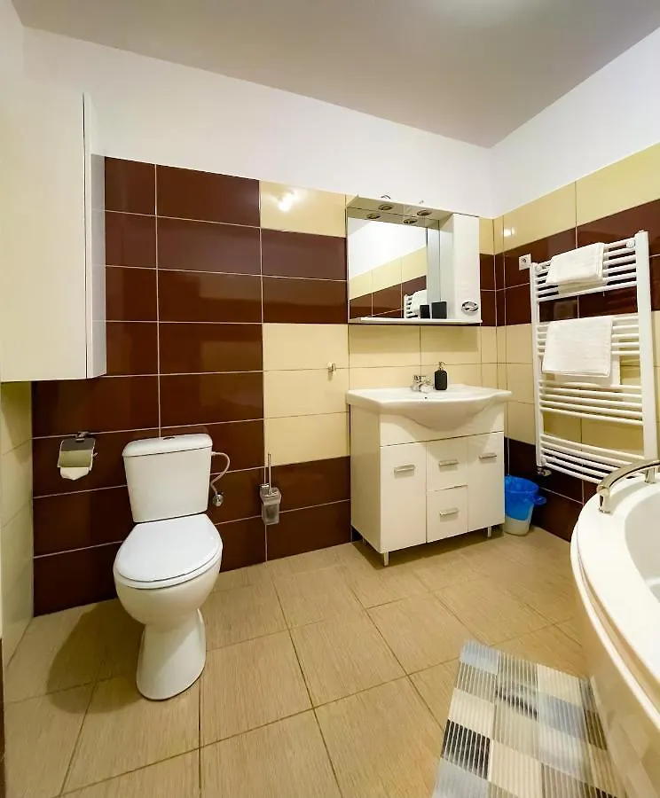 Апартаменты Cool Flat With Hot Tub In The Old Town Бухарест 0*,  Румыния